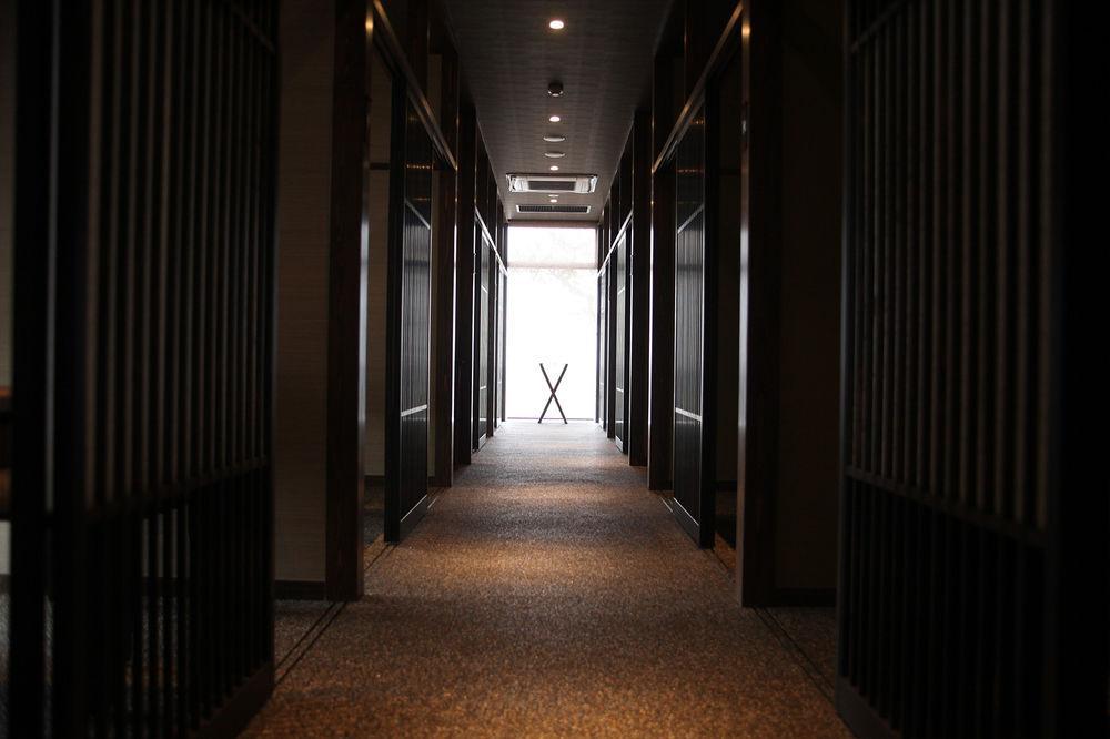 منتجع أمان سيكاي  بيبّ المظهر الخارجي الصورة A corridor in a hotel