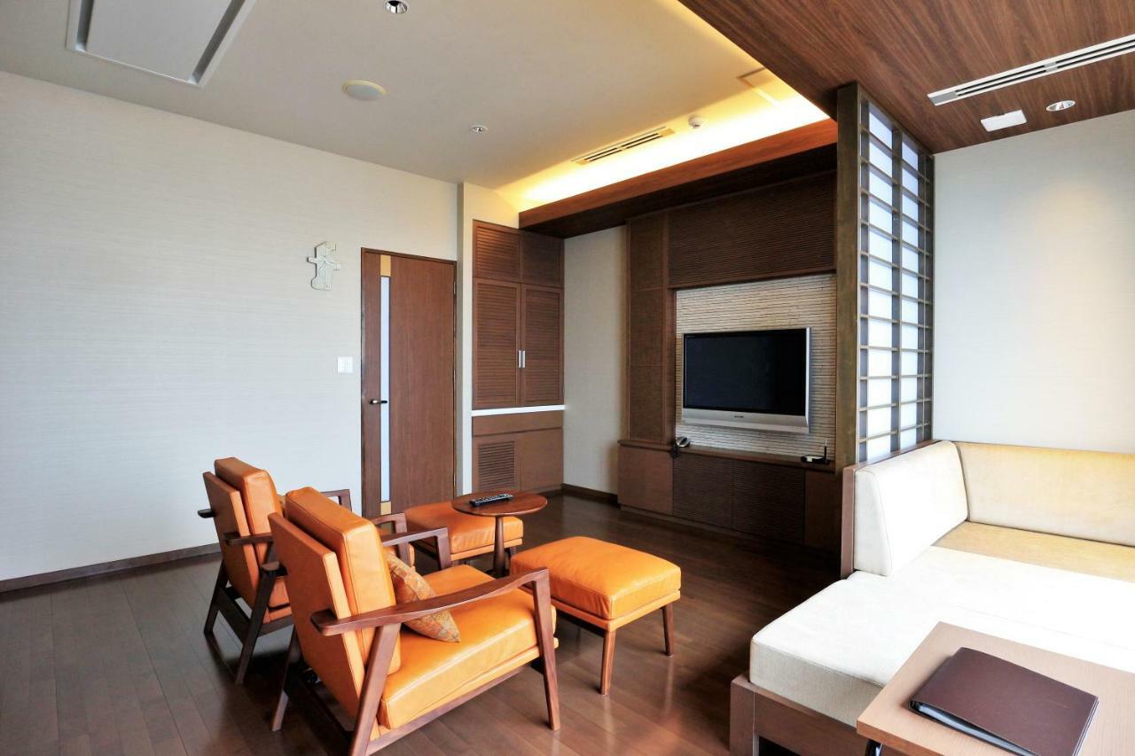 منتجع أمان سيكاي  بيبّ المظهر الخارجي الصورة A living room in a Japanese house